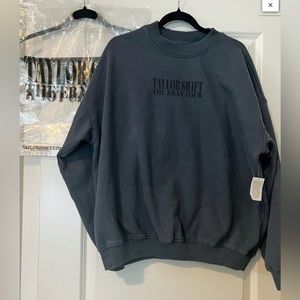 Taylor Swift Eras Tour Blue / Gray Crewneck Sweatshirt Size Large
